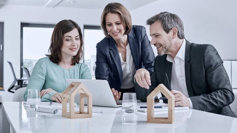 Five-reasons-you-need-to-hire-an-international-business-representative-768x432